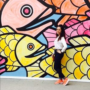 Ladies! Everything needs to go!